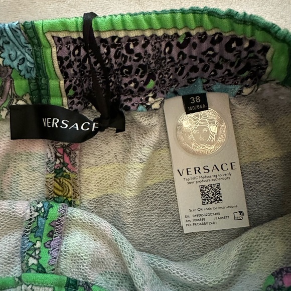 Gianni Versace short - Picture 3 of 4